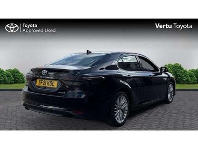 Usado Toyota Camry 218 HP (160 kW) 2021 Preto Sedan