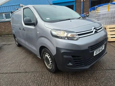 Used Citroën Dispatch 100 HP (73 kW) 2019 Grey MPV