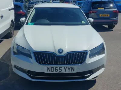 Used Skoda Superb Business Line 120 HP (88 kW) 2016 White Estate