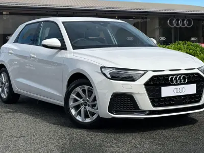 Nouă Audi A1 Sportback Sport 2026 Alb Hatchback