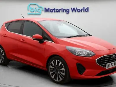 Begagnad Ford Fiesta Titanium X 125 HK (91 kW) 2021 Röd Halvkombi