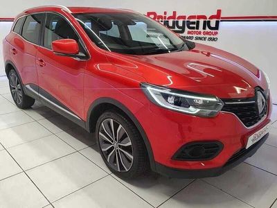 Red Used 2019 Renault Kadjar Iconic SUV | £10,885 (Fair price)