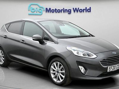 Usado Ford Fiesta Titanium 101 HP (74 kW) 2020 Cinzento Citadino