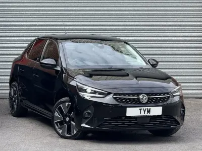 Używany Vauxhall Corsa-e Elite 100 kW (136 KM) 2022 Czarny Hatchback