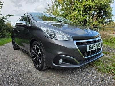 Used Peugeot 208 Allure Premium 82 HP (60 kW) 2018 Grey Hatchback