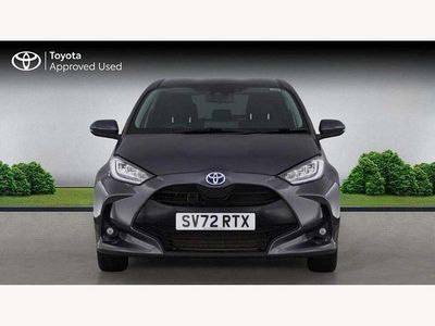 Used Toyota Yaris Hybrid Design 113 HP (83 kW) 2023 Grey Hatchback