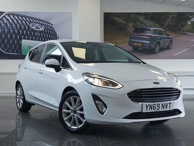 Used Ford Fiesta Titanium 100 HP (73 kW) 2019 White Hatchback