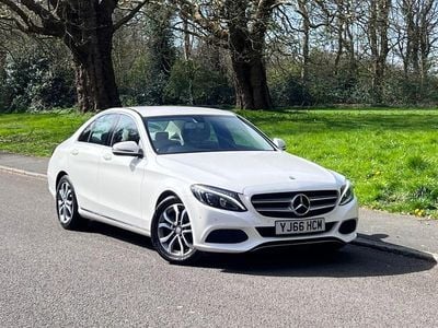 Used Mercedes C200 136 HP (100 kW) 2016 White Sedan