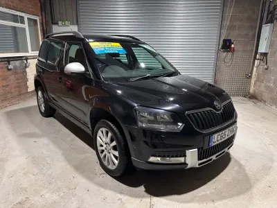 Gebraucht Skoda Yeti SE 110 PS (80 kW) 2015 Schwarz SUV