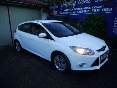 White Used 2014 Ford Focus Titanium Hatchback | £3,995 (Fair price)