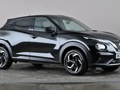 Gebraucht Nissan Juke N-Connecta 114 PS (83 kW) 2023 Schwarz SUV