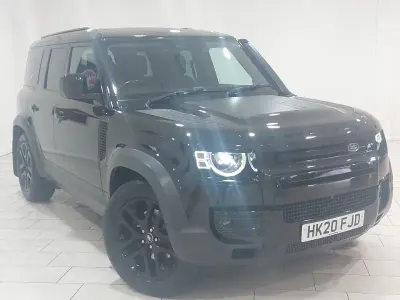 Używany Land Rover Defender HSE 240 KM (176 kW) 2020 Czarny SUV