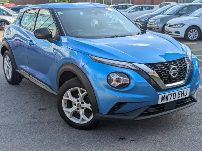 Used Nissan Juke Acenta 117 HP (86 kW) 2020 Blue SUV