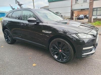 Used Jaguar F-Pace R-Sport 2017 Black SUV