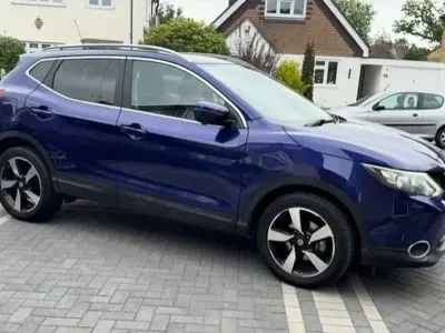 Używany Nissan Qashqai N-TEC 115 KM (84 kW) 2015 Niebieski SUV