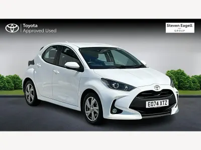 Used Toyota Yaris 2024 White Hatchback