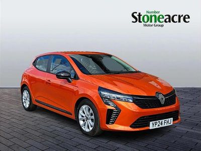 Used Renault Clio V Evolution 88 HP (64 kW) 2024 Orange Hatchback