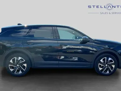 Used Vauxhall Grandland X GSe 134 HP (98 kW) 2025 Black SUV