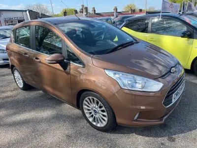 Używany Ford B-MAX Titanium 105 KM (77 kW) 2013 Złoty Minivan