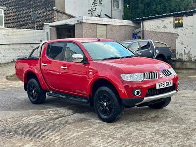 Used Mitsubishi L200 134 HP (98 kW) 2011 Red Pickup