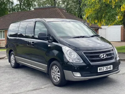Usado Hyundai I800 SE 134 CV (98 kW) 2017 Negro Monovolumen