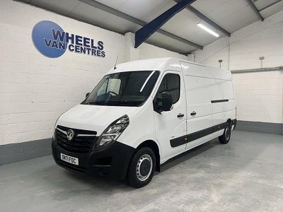 Used Vauxhall Movano Edition 135 HP (99 kW) 2021 White MPV
