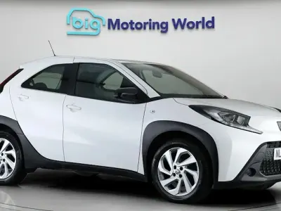 Usado Toyota Aygo X PURE 72 HP (52 kW) 2025 SUV