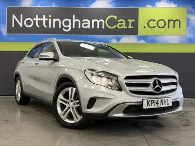 Käytetty Mercedes GLA220 SE 170 HP (125 kW) 2014 Hopea Katumaasturi