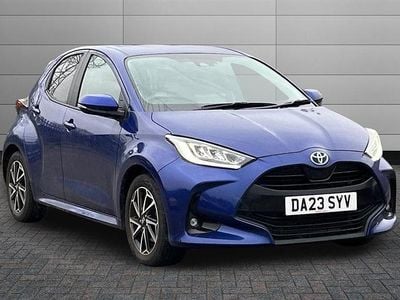 Used Toyota Yaris Hybrid Design 116 HP (85 kW) 2023 Blue Hatchback