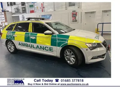 Used Skoda Superb SE 150 HP (110 kW) 2019 White Estate