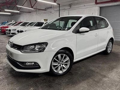 White Used 2015 VW Polo SE Hatchback | £5,400 (Fair price)