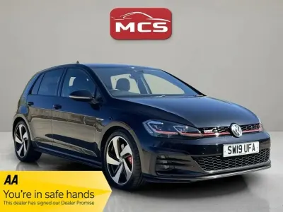 Second-hand VW Golf VII GTI 245 CP (180 kW) 2019 Negru Hatchback