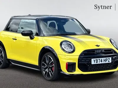 Usado Mini John Cooper Works Hatch 228 CV (167 kW) 2024 Amarillo Utilitario