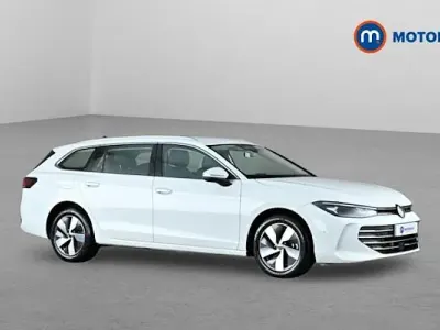 Used VW Passat Life 204 HP (150 kW) 2025 White Estate