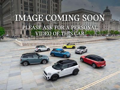 Begagnad Mini Cooper Classic 134 HK (98 kW) 2023 Grön Halvkombi