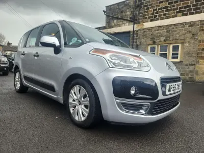 Begagnad Citroën C3 Picasso VTR Sport 90 HK (66 kW) 2009 Silver Minibuss