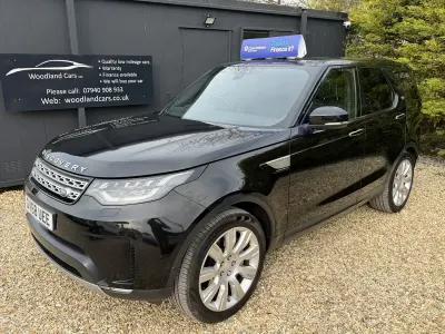 Usado Land Rover Discovery 5 HSE Luxury 306 HP (225 kW) 2018 Preto SUV