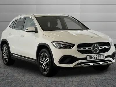 Used Mercedes GLA180 Executive 136 HP (100 kW) 2022 White SUV