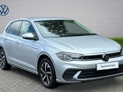 Used VW Polo Life 95 HP (69 kW) 2024 Silver Hatchback
