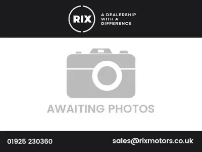 Used Toyota Yaris 99 HP (72 kW) 2015 Red Hatchback
