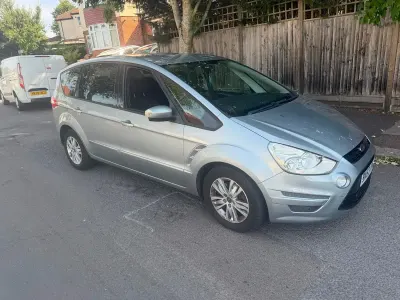 Used Ford S-MAX Zetec 2013 Silver MPV