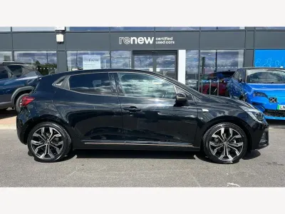Gebraucht Renault Clio V SE 140 PS (102 kW) 2022 Schwarz Kleinwagen