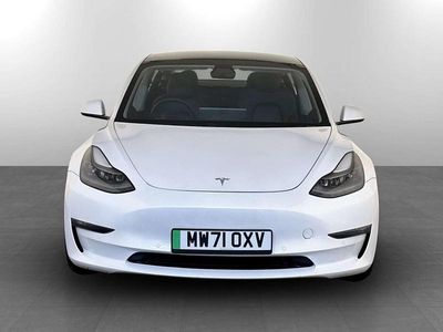 White Used 2021 Tesla Model 3 Sedan | £11,995 (Fair price)