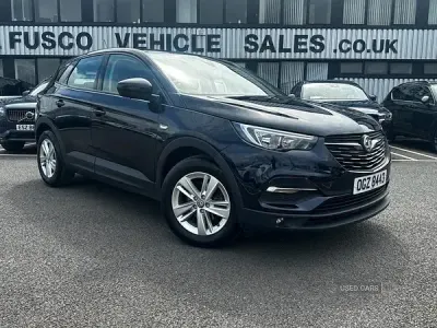 Usado Vauxhall Grandland X S 130 HP (95 kW) 2019 Azul SUV
