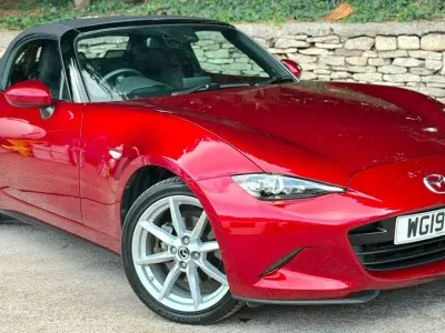 Used Mazda MX5 Inclusive 184 HP (135 kW) 2019 Red Cabriolet