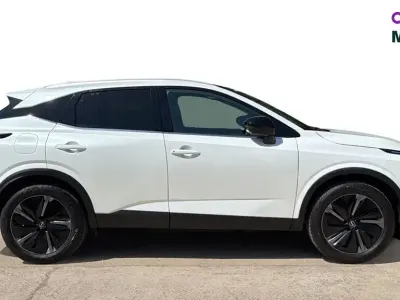 Used Nissan Qashqai Tekna 2025 White SUV