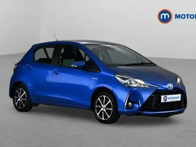 Used Toyota Yaris Hybrid 101 HP (74 kW) 2019 Blue Hatchback