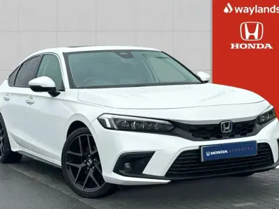 Used Honda Civic Advance 184 HP (135 kW) 2024 White Hatchback
