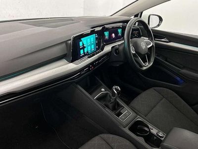 Used VW Golf VIII Life 110 HP (80 kW) 2023 White Hatchback