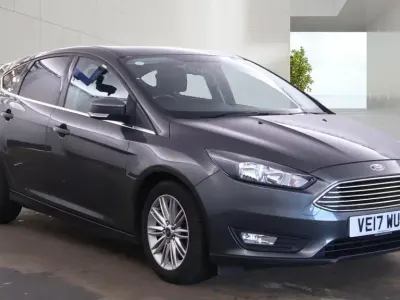 Used Ford Focus Zetec 125 HP (91 kW) 2017 Grey Hatchback